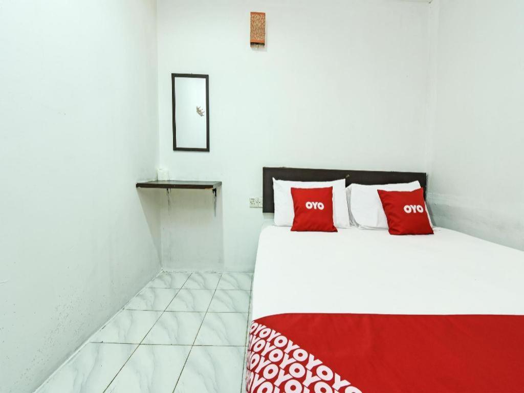 Oyo 90643 Gks Hotel Seremban Exterior foto