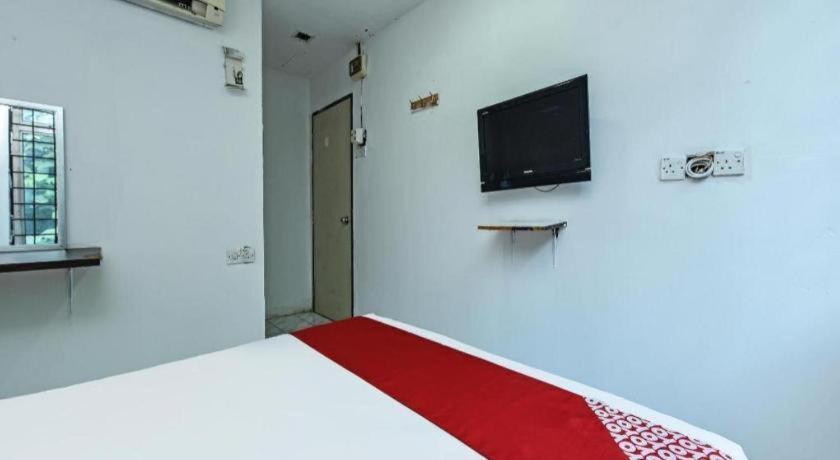 Oyo 90643 Gks Hotel Seremban Exterior foto